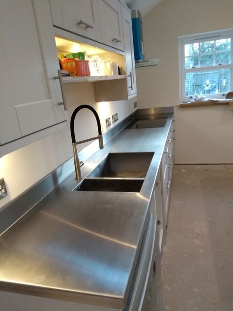 Industrial Kitchen Sink Stainless Steel, Stainless Steel Countertop Kitchen, Stainless Steel Sink And Countertop, Stainless Steel Belfast Sink, Stainless Steel Sinks Kitchen, Stainless Steel Kitchen Countertop, Stainless Kitchen Countertops, Stainless Steel Kitchen Worktop, Stainless Steel Worktop Kitchen