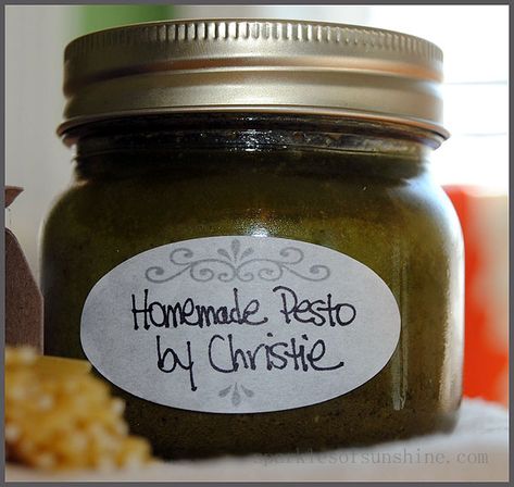 Canned Pesto Recipe, Basil Pesto Recipe Canning, Ravioli With Pesto, Canning Pesto, Diy Pesto, Pesto Sauce Recipe, Homemade Pesto Recipe, Homemade Pesto Sauce, Basil Pesto Recipes