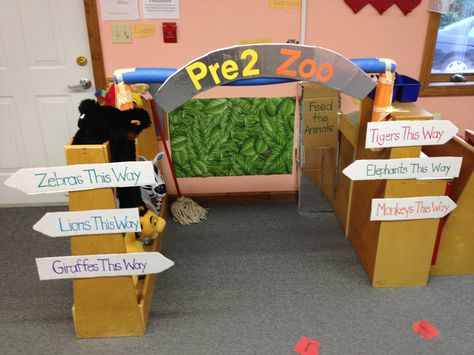 Dramatic Play: Zoo Zoo Set Up Preschool, Dramatic Play Zoo Preschool, Zoo Play Ideas, Zoo Pretend Play, Zoo Theme Preschool Classroom, Zoo Dramatic Play Preschool, Zoo Theme Preschool, Zoo Dramatic Play, Classroom Dramatic Play