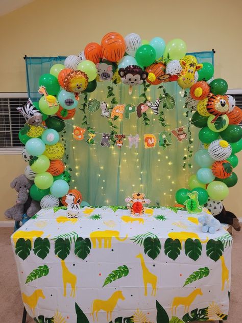 1st Birthday Animal Theme Decoration, Jungle Birthday Theme Decorations, Animals Birthday Theme Decoration, Animal Theme Birthday Decoration, Birthday Jungle Theme Decoration, Animals Theme Birthday Party, Diy Safari Themed Birthday Party, Safari Birthday Party Decorations Diy, Wild Theme Birthday Party