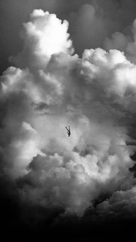 Image Dbz, Meaningful Photos, Shotting Photo, 흑백 그림, Photographie Inspo, Lukisan Cat Air, Black And White Wallpaper, Black And White Aesthetic, Dark Photography