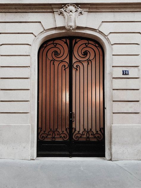 100 Photos From Paris That Will Have You Aching To Visit — RG Daily Royal Academia Aesthetic, Skopelos Greece, Beautiful French Doors, Paris Kitchen, Have A Nice Trip, Building Entrance, Paris France Travel, France Travel Guide, Paris Travel Guide