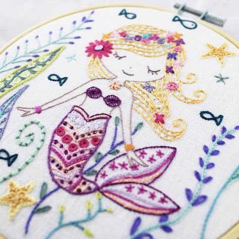 Kawaii mermaid embroidery kit - Stitchonomy Patchwork, Mermaid Hand Embroidery, Embroidery Mermaid Pattern, Large Oval Embroidery Hoop Ideas, Ariel Embroidery, Mermaid Embroidery Patterns, Embroidery Kawaii, Kawaii Embroidery, Embroidery Mermaid