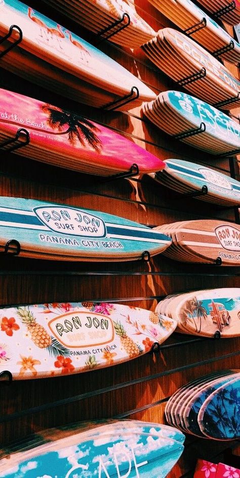 Ron Jon surf shop Alana Blanchard, Collage Mural, Vsco Pictures, Wallpaper Tumblr, Hidden Beach, Summer Goals, Screen Saver, Picture Collage Wall, Trik Fotografi