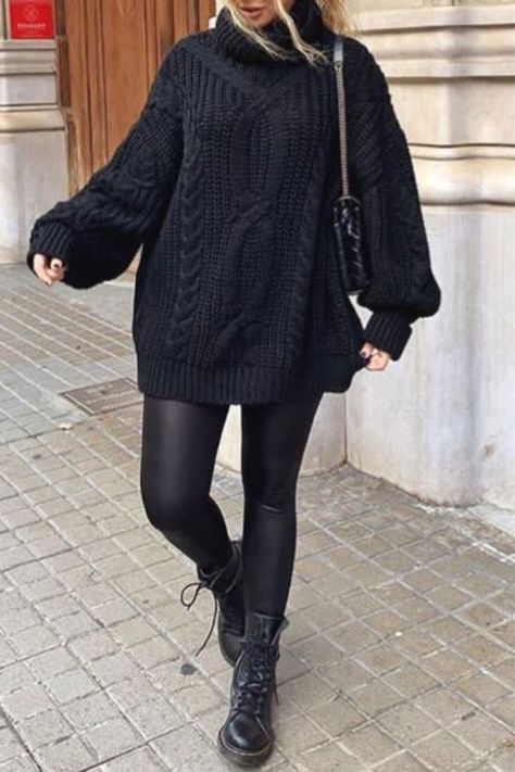 Svarta Outfits, Dti Theme, Outfit Tips, Doc Martens Outfit, Leggings Outfit, Winter Leggings, Black Sweater Dress, Ținută Casual, Looks Black