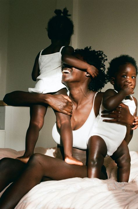 Brexit, BLM, and Brides: Winners and shortlist announced for this year's Portrait of Britain | Creative Boom Black Power, Black Motherhood, British Journal Of Photography, Baby Shoot, Black Moms, Black Families, Photography Awards, Black Culture, Black Excellence