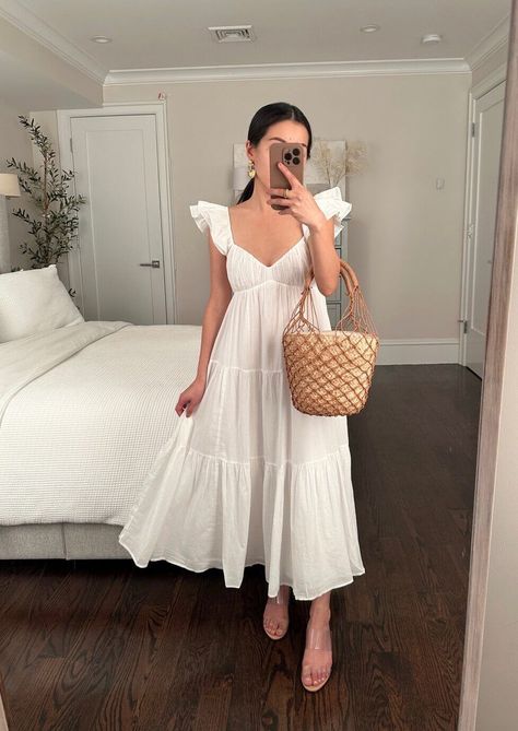 Long Summer Dress Outfits, Long Dress Outfits, White Dress Outfit, Cute White Dress, Maxi Dress Outfit, Long White Dress, Casual Dress Outfits, Long Dress Casual, Summer Dress Outfits