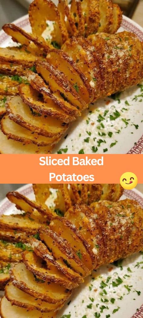 Crispy Sliced Baked Potatoes Recipe: Looking for a simple yet delicious side dish? Try our easy-to-make sliced baked potatoes! Made with just a few pantry staples, these potatoes are seasoned to perfection and baked until crispy on the outside and tender on the inside. Perfect for pairing with your favorite main dishes or serving as a tasty snack, these sliced baked potatoes are sure to become a family favorite. Essen, Ways To Cook A Potato, Best Potatoes For Baked Potatoes, Easiest Potato Recipes, Peeled Baked Potatoes In The Oven, Simple Baked Potatoes In Oven, Herb Potatoes Baked, Potatoes Baked Sliced, Crisp Baked Potatoes