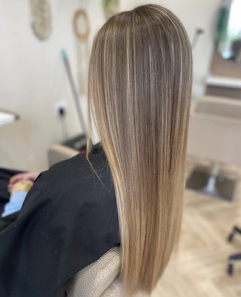 Highlights Brown Hair Balayage, Rambut Brunette, Balayage Straight Hair, Perfect Blonde Hair, Summer Blonde Hair, Kadeřnické Trendy, Hair Inspiration Long, Bronde Balayage, Brown Hair Looks