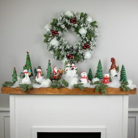 Green Christmas Tree Decorations, Whimsical Snowman, Christmas Decorations Diy Crafts, Holiday Table Centerpieces, Christmas Tabletop Decor, Holiday Tree Decorations, Christmas Tabletop, Christmas Mantel Decorations, Tabletop Christmas Tree