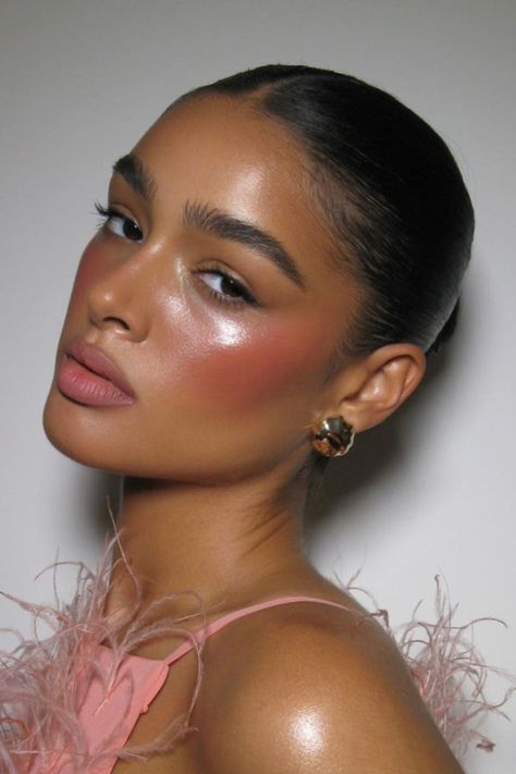 Prom Make Up, Natural Make Up Looks, Blush Trend, Dag Make Up, Festival Make Up, Ideas De Maquillaje Natural, Prom Inspo, Glowy Makeup, Natural Makeup Looks