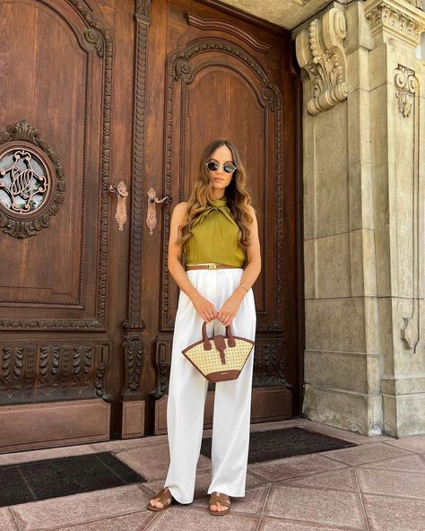 Rebeka Baráth | living in white trousers this summer ☀️ styled with the it bag of the season: Mini Lumière by @paris64world *kindly gifted — outfit… | Instagram White Trousers Outfit, Trouser Outfit, White Trousers, It Bag, Outfit Details, Cloth Bags, This Summer, Carry On, Summer Fashion