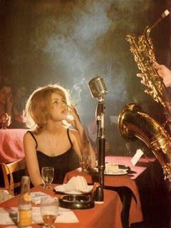 1960s oh that sexy saxophone 1920s Jazz, Jazz Lounge, Damien Chazelle, Tableaux Vivants, Jazz Bar, Jazz Art, Soul Jazz, Cool Jazz, Clubbing Aesthetic