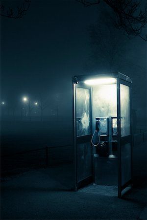 Pretty Backrounds, Dark Alice In Wonderland, Eerie Places, Telephone Booth, Horror Themes, Phone Box, Scotland Uk, Dramatic Lighting, Visual Aesthetics