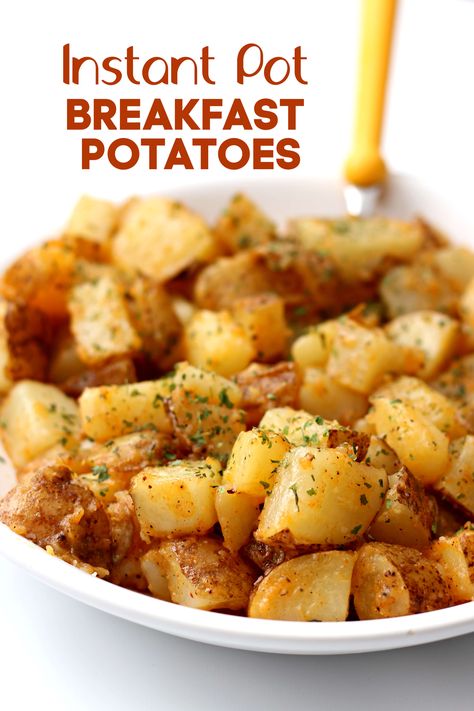 Instant Pot Breakfast Potatoes–-seasoned, buttery, cubed potatoes that are perfect to go with a hearty breakfast or when making breakfast for dinner. #instantpot Potatoes Instant Pot, Instant Pot Breakfast, Instant Pot Meals, Mama Cooking, Instantpot Recipes, Making Breakfast, Mississippi Mud, Cubed Potatoes, Best Instant Pot Recipe