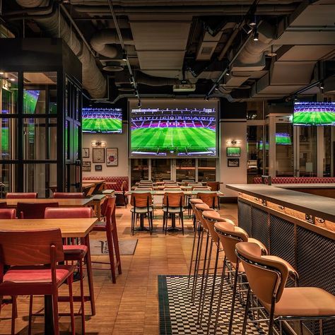 Modern Bar Restaurant Design, Pub And Restaurant Design, Sports Bar Restaurant Design, Sport Cafe Design, Sports Bar And Grill Restaurant Ideas, High End Sports Bar, Sports Bar Design Ideas, Sports Pub Interior, Sports Bar Games