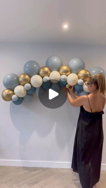 Ballon Garland Diy, Baby Shower Balloons Boy, Balloon Decorations Diy Tutorials, Simple Baby Shower Decorations, 1st Birthday Decorations Boy, Balloon Centerpieces Diy, Baby Boy Birthday Decoration, Simple Balloon Decoration, Baby Shower Ballons