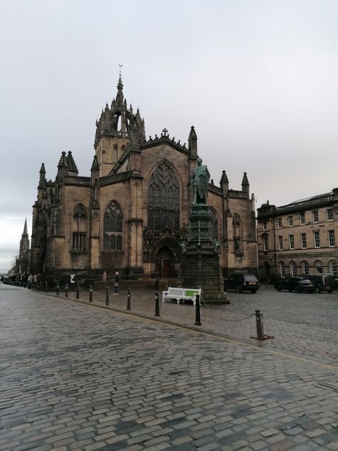 Edinburgh 2021 - St Giles Cathedral Edinburgh, Barcelona, Travel, St Giles, City Centre, Barcelona Cathedral, Building