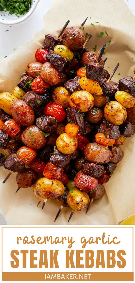 Summer Grill Recipes, Steak Kebabs, Garlic Steak, Marinated Tomatoes, Doner Kebab, Grilled Dinner, Kabob Recipes, Rosemary Garlic, Summer Grilling Recipes