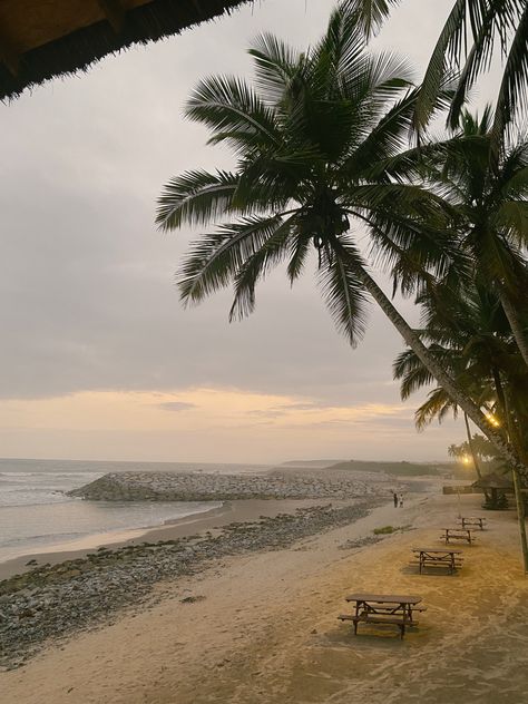 The most beautiful resort at Cape Coast beach, Ghana #capecoast #beach #tropicalvibes Ghana Cape Coast, Ghana Beach Aesthetic, Cape Coast Ghana, Ghana Asthetic, Accra Ghana Aesthetic, Accra Aesthetic, Ghana Houses, Ghana Holiday, Ghana Aesthetic