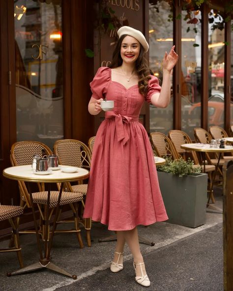 Elegant Vintage Outfits, Romantic Aesthetic Outfit, Romantic Clothing Style, 50s Clothing, Vestidos Retro, Jane Dress, Romantic Outfit, Vestidos Vintage, Vintage Style Dresses