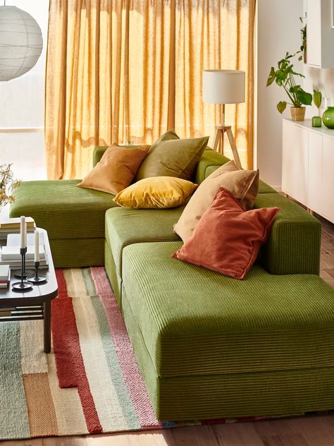 Customised Sofa, Cosy Sofa, Cozy Sofa, Retro Living Rooms, Modul Sofa, Ikea Sofa, Interior Design Elements, Mid Century Modern Living Room, Green Sofa