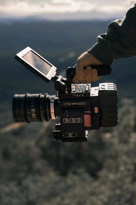 Filmmaking Gear, Cinematography Lighting, Filmmaking Inspiration, Film Camera Photography, Camera Design, Golden Hour Photography, Camera Rig, Youtube Channel Ideas, Cinema Camera