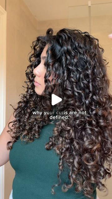 Mariana, How To Make Your Curls Last All Day, How To Get Curls Back, Stringy Curls, Curl Stretching, Curl Routine, Frizzy Curls, Hoping For The Best, Ribbon Curls