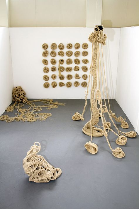 Soft Sculpture, Rope Installation, Rope Sculpture, Fiber Sculpture, Saatchi Gallery, Textile Sculpture, Seni Cat Air, Textile Fiber Art, Sculpture Installation