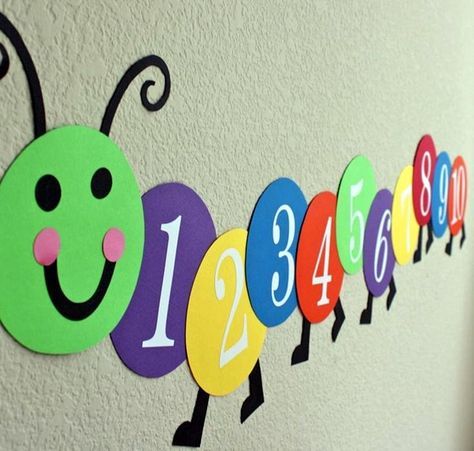 40 Excellent Classroom Decoration Ideas - Bored Art Aktiviti Prasekolah, Classroom Decoration Ideas, Decoration Creche, Daycare Rooms, Daycare Decor, Infant Classroom, Preschool Rooms, Toddler Classroom, Preschool Class