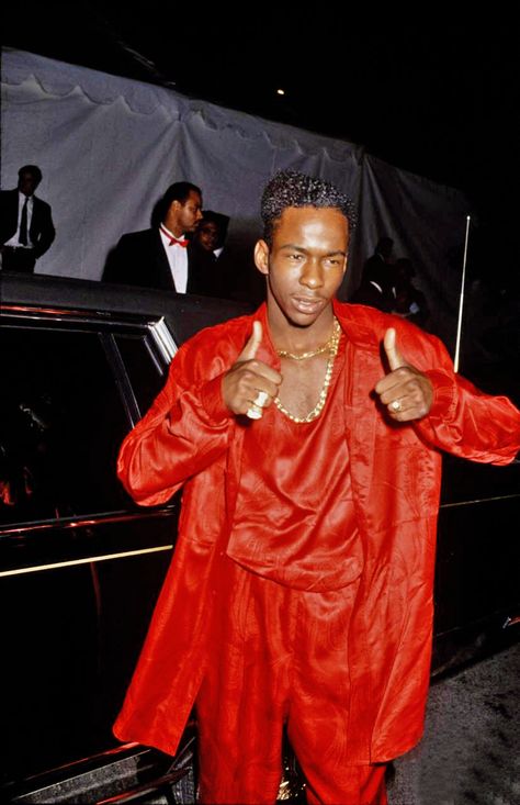 BOBBY ALL DRESSED IN RED!!! 80s Hip Hop Fashion, Hip Hop Photoshoot, 90s Black Men, Ralph Tresvant, 80s Trends, 80s Hip Hop, New Jack Swing, Black Entertainment, Vintage Black Glamour