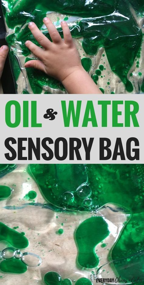 Try this mess free sensory play idea- make your own oil and water sensory bag! Great activity for babies! Oil And Water Sensory Bag, Baby Zintuiglijk, Uppfostra Barn, Maluchy Montessori, Sensory Bag, Sensory Bags, Aktiviti Kanak-kanak, Sensory Crafts, Baby Sensory Play