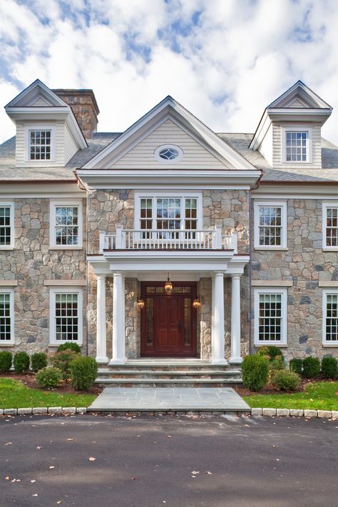 Georgian Colonial Style in Stamford, CT - Traditional - Exterior - New York - by Wright Building Company | Houzz House Colonial Style, Colonial Style House Exterior, Traditional Colonial House Exterior, Colonial Chic Interior Design, Colonial Homes Exterior, Colonial Brick House, Georgian Colonial House, Georgian Style House, Southern Colonial Homes