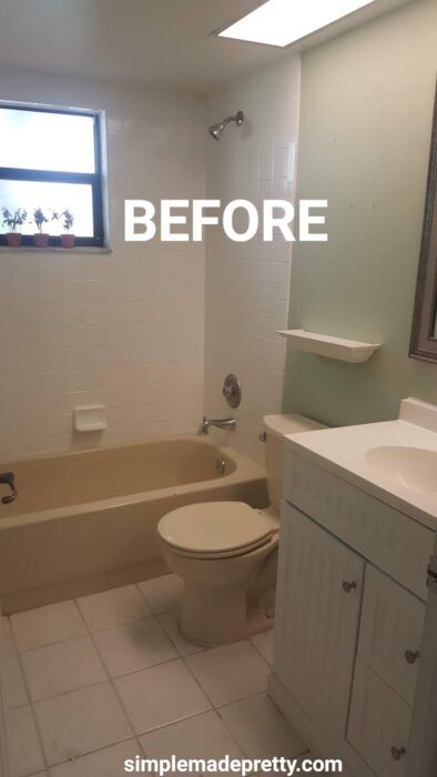 Colored Bathtub, Cheap Bathroom Makeover, Small Bathroom Renos, Small Bathroom With Tub, Outdated Bathroom, Jungle Bedroom, Bathroom Redecorating, Tub Remodel, Rental Bathroom