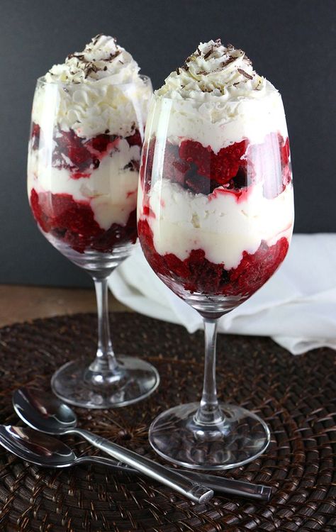 Boozy Red Velvet Trifles Valentine’s Day Desserts For Two, Valentine Bakes, Valentines Day Dinner Ideas, Valentine Dessert Ideas, Valentines Day Dessert Ideas, Galentines Picnic, Vday Dinner, Red Velvet Trifle, Chef Bae