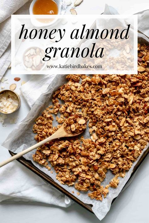 Granola Recipe With Almonds, Granola With Pecans, Gluten Free Granola Homemade, Chia Seed Granola Recipe, Oat And Honey Granola Recipe, Granola Honey Recipe, Granola With Honey Recipe, Granola Recipes Easy, Soft And Chewy Granola