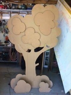 Spray Foam Art, Cardboard Props, Halloween Props Scary, Cardboard Tree, Tree Props, Halloween Props Diy, Diy Tree, Christmas Tree Stand, Seni Origami