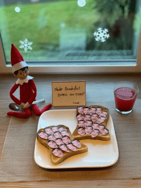 72 Hilariously funny elf on the shelf ideas Guaranteed to Make Your Christmas Magical Natal, Cheeky Elf On The Shelf Ideas, Christmas Napkin Folding Ideas, Elf Is Back Ideas, Simple Thanksgiving Table Decor, Christmas Napkin Folding, Funny Elf On The Shelf, Elf Ideas Easy, Thanksgiving Aesthetic