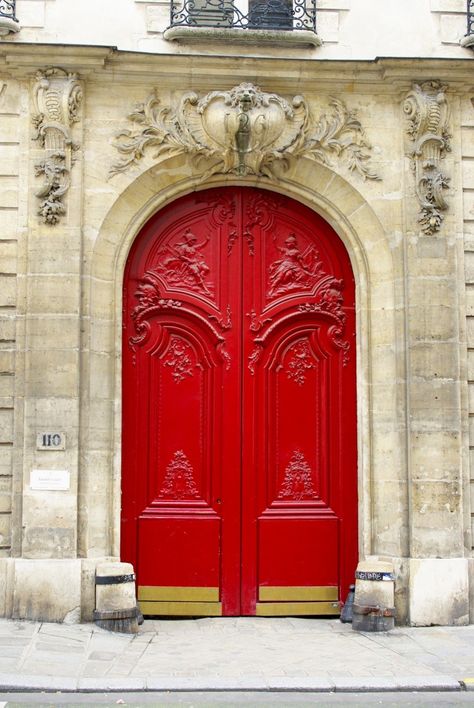 Paris' most beautiful doors © French Moments Tumblr, Hotel Particulier Paris, Parisian Doors, Paris Door, Beautiful Entryways, Hotel Door, Porte Cochere, Pink Door, Inviting Home