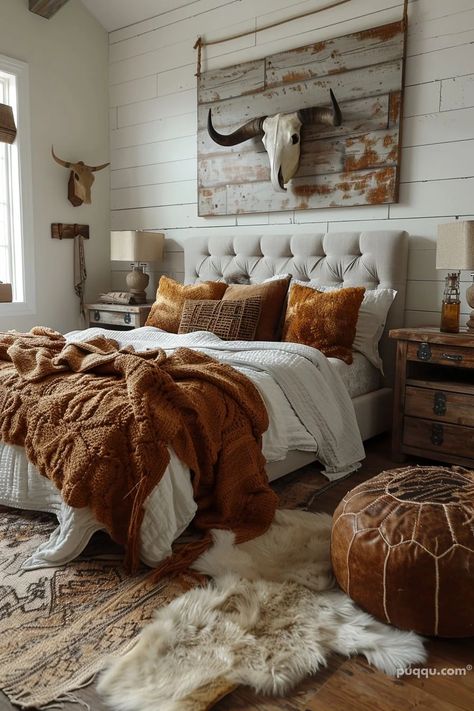 Modern Western Bedroom: Blending Timeless Charm with Contemporary Comfort - Puqqu Dark Western Bedroom, Modern Western Bedroom, Country Bedroom Decor, Vista House, Western Bedroom Decor, Western Rooms, Western Stuff, Western Bedroom, Airbnb House