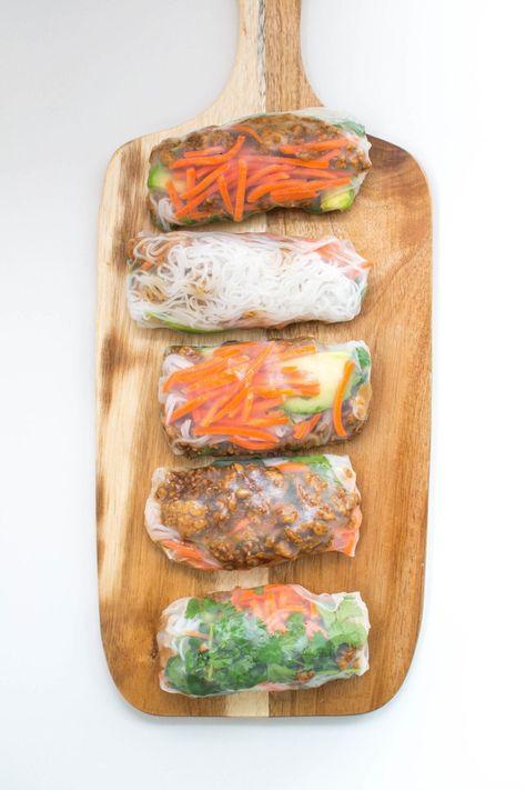 Best Peanut Sauce, Spring Roll Wraps, Chicken Hoisin Sauce, Spring Rolls With Peanut Sauce, Seaweed Rolls, Homemade Spring Rolls, Summer Rolls Recipe, Rice Paper Wraps, Rice Wraps