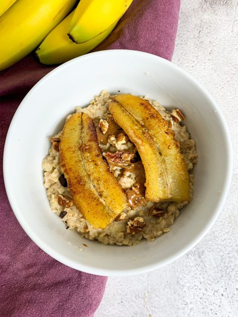 Banana Porridge, Caramelised Banana, Chocolate Pecans, Creamy Oatmeal, Almond Butter Recipes, Breakfast Porridge, Caramelized Bananas, Butter Recipes, Caramel Pecan