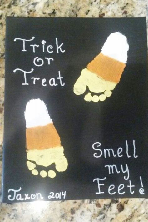 Fall Art Activities, Baby Art Crafts, Nurse Things, Fall Crafts For Toddlers, Halloween Arts, Preschool Crafts Fall, Halloween Crafts Preschool, October Crafts, Halloween Arts And Crafts