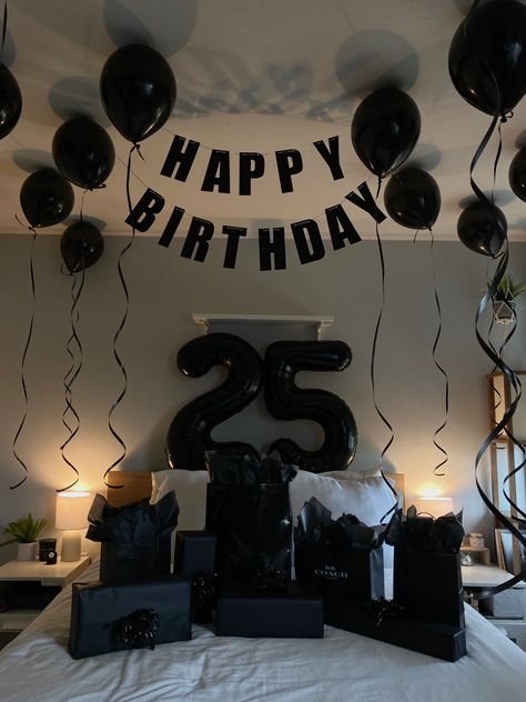 Boyfriend Bday Surprise, Part Decorations Ideas, 27 Birthday Ideas Men, Birthday Decorations For Girlfriend, Decorated Room For Boyfriend Birthday, Birthday Room Decorations For Boyfriend, Birthday Set Up Ideas For Him, Handmade Birthday Gifts For Boyfriend, Gifts For Boyfriend Cute