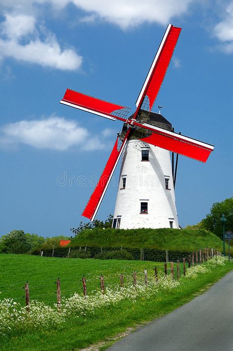 Traditional windmill. With red vanes in the Holland countryside stock image Windmill Netherlands, Windmill Drawing, Windmill Images, Netherlands Tourism, Tilting At Windmills, Windmill House, Windmill Art, Windmill Water, Water Wheels