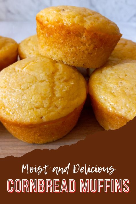 Cornbread muffins on a board Amish Cornbread, Moist Cornbread Muffins, Sweet Corn Muffins, Sweet Cornbread Muffins, Pasta Food Recipes, Cornbread Muffins Recipe, Easy Cornbread, Best Cornbread Recipe, Cornbread Recipe Sweet