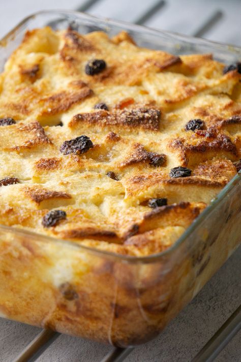 Marmalade Bread and Butter Pudding | British Desserts | Bread Pudding | British Pudding | Scottish Desserts | Scottish Pudding Pie, Scottish Puddings, Small Recipes, Bread And Butter Pudding Recipe, Scottish Desserts, Desserts Bread, Autumn Desserts, British Baking Show Recipes, Health Bars