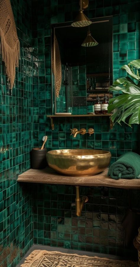 Interior Inspired By Nature, Vintage Bathroom Tiles, Bathroom Vanity Vintage, Bathroom Ideas Vintage, Bathrooms Lighting, Bali Bathroom, Vintage Bathroom Design, Vintage Bathroom Inspiration, Vintage Bathroom Ideas