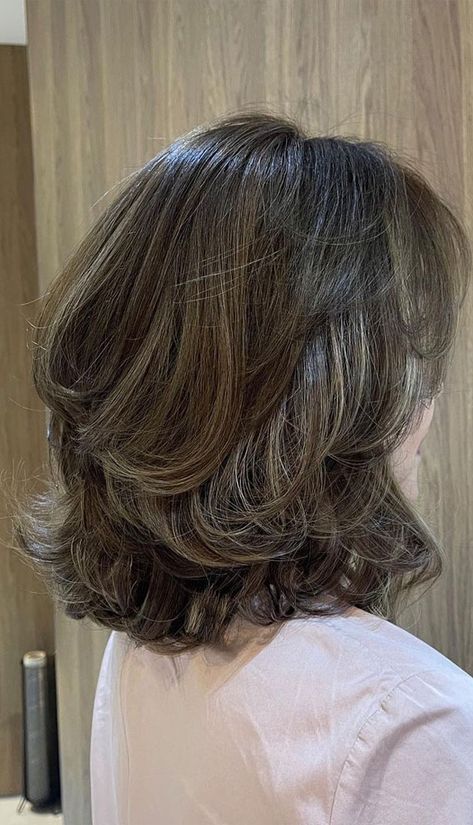 Layered Bob Haircuts, Hair Inspiration Short, Hairstyles For Layered Hair, Short Layered Haircuts, Short Hair Syles, Styling Gel, Haircuts For Medium Hair, Haircuts Straight Hair, Sporty Hairstyles