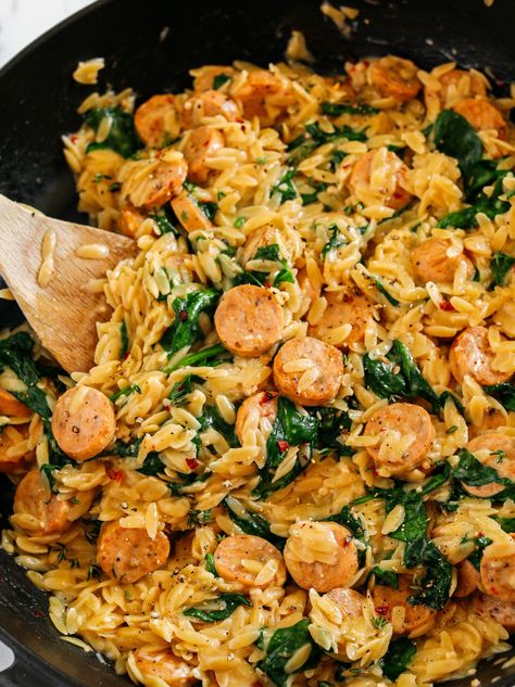 Creamy Chicken Sausage Orzo Skillet - Eat Yourself Skinny Whole Food Meals Dinners, Dinner When Its Hot Out, Quick Summer Dinner Ideas Weeknight Meals Easy, Kids Favorite Dinner, Simple Fast Dinner Ideas, Trader Joe’s Easy Healthy Dinner, Lowfodmap Easy Dinner, Roteserri Chicken Meals, Chicken Apple Sausage Recipes Dinners